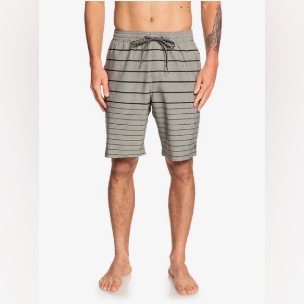 🔹WATERMAN Suva Stripe Shorts🔹